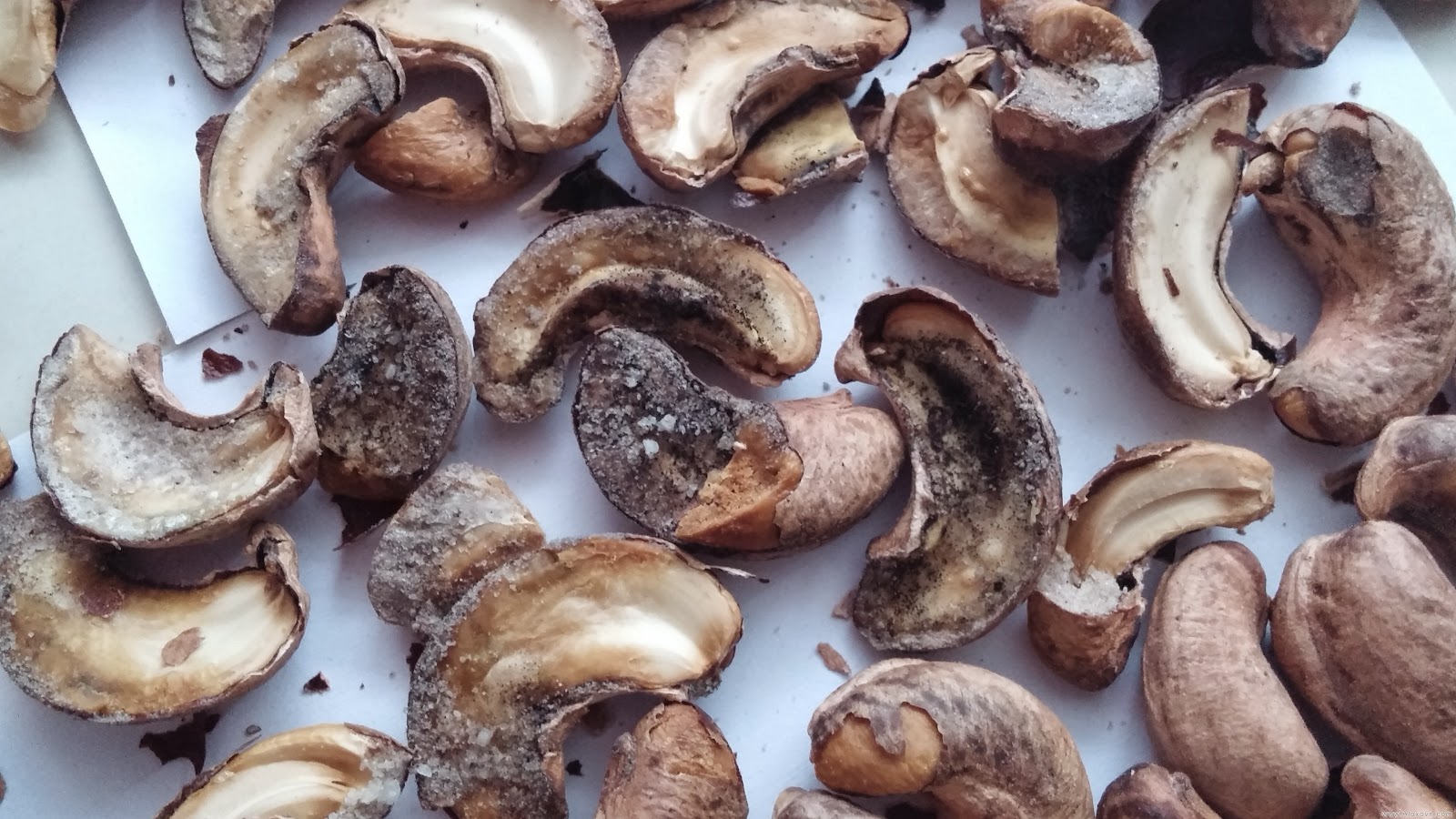 Ăn hạt điều giá siêu rẻ, cẩn thận vệ sinh thực phẩm